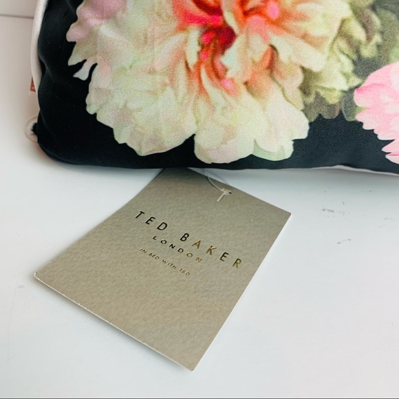 Ted Baker London Painted Posie Accent Pillow Zip - Picture 4 of 6